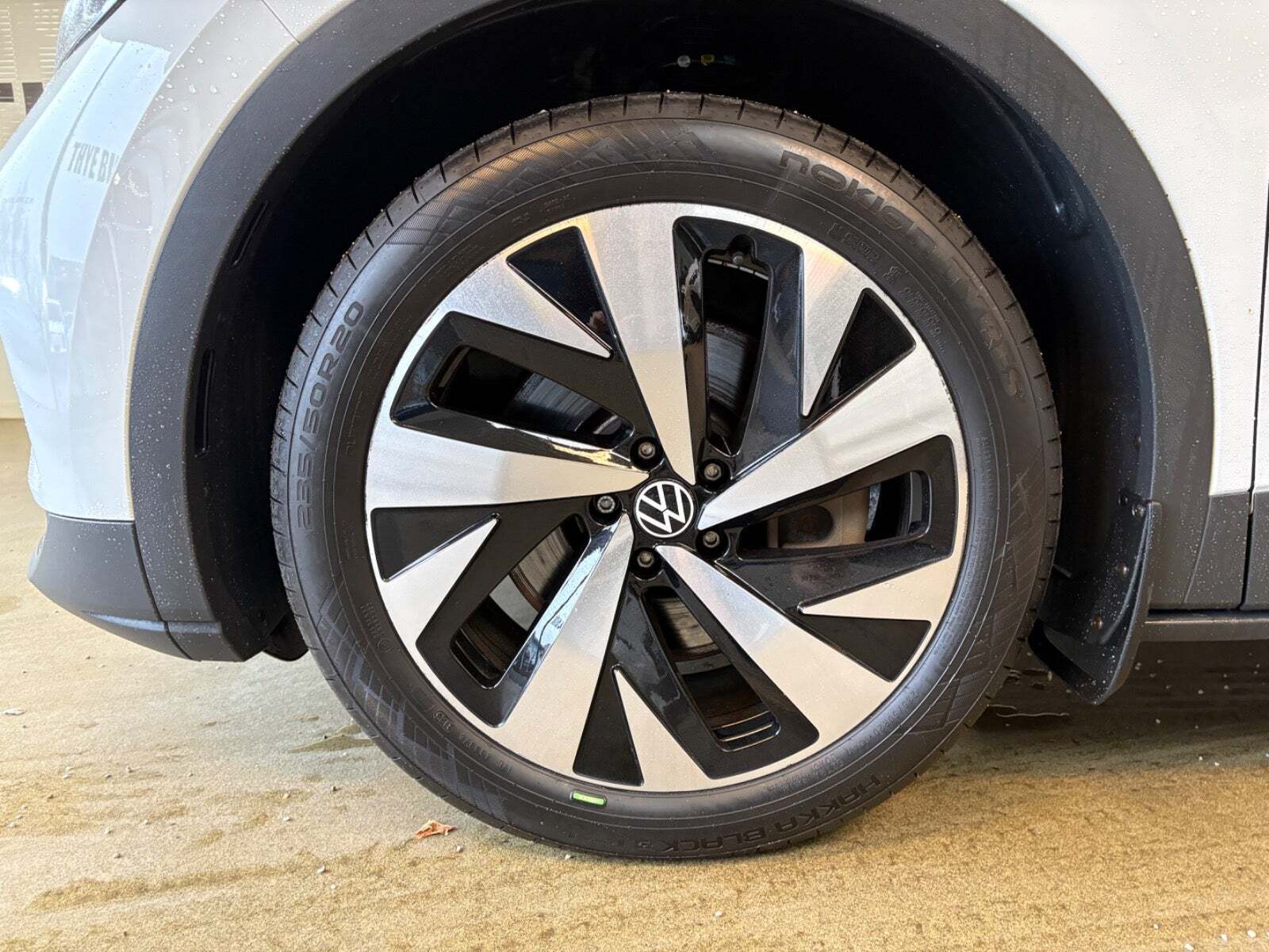 Hvid VW ID.4 fra 2023