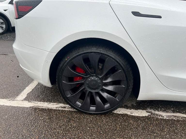 Tesla Model 3 Performance AWD