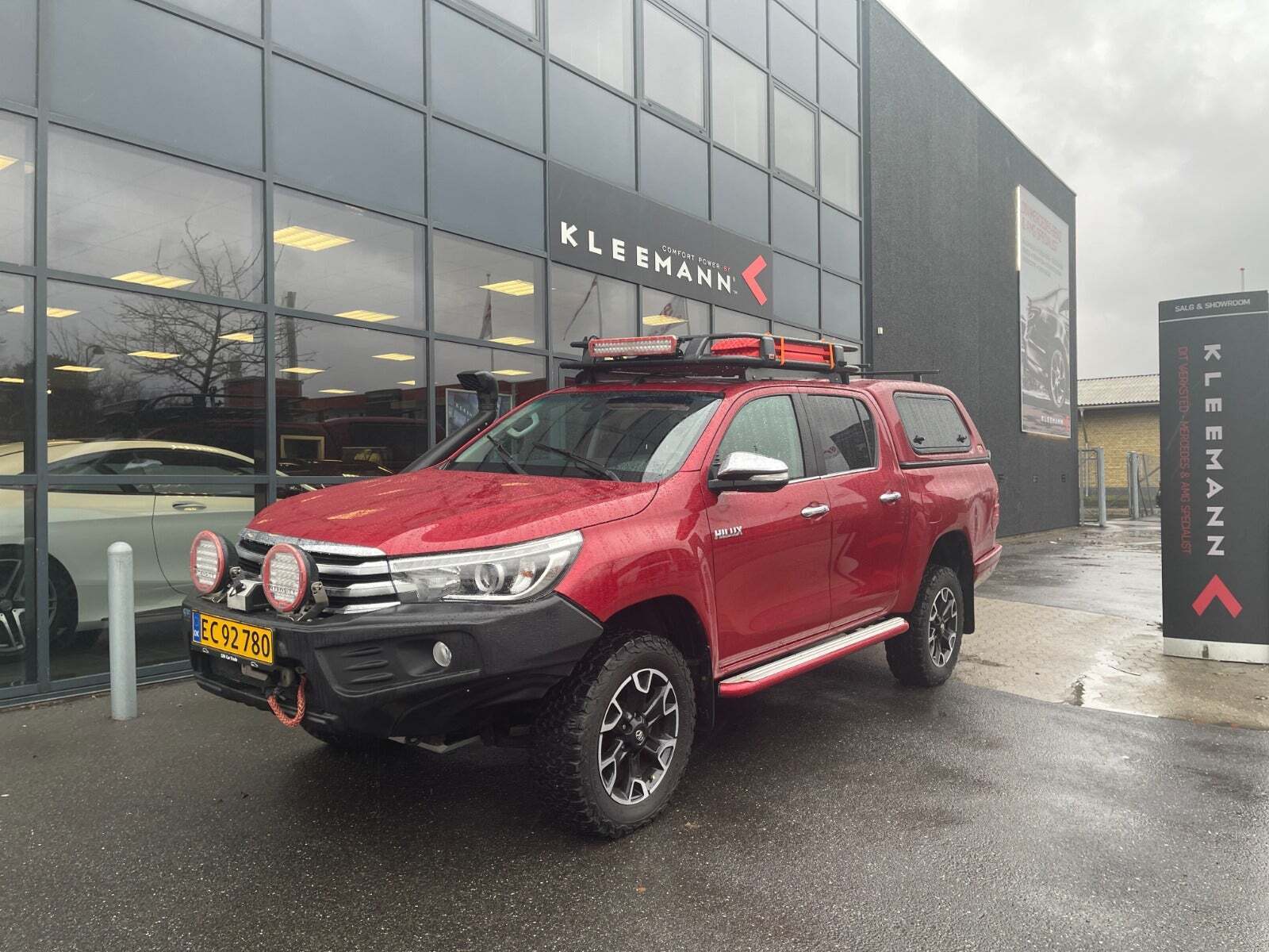 Toyota HiLux 2,4 D-4D 150 T3 Db.Kab 4x4