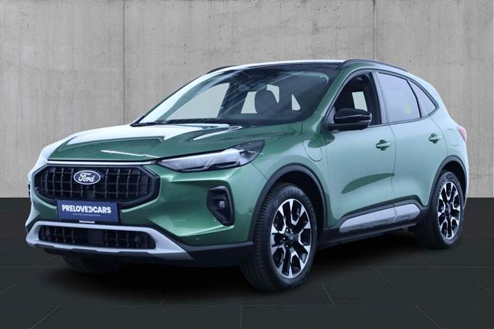 Grøn Ford Kuga fra 2024