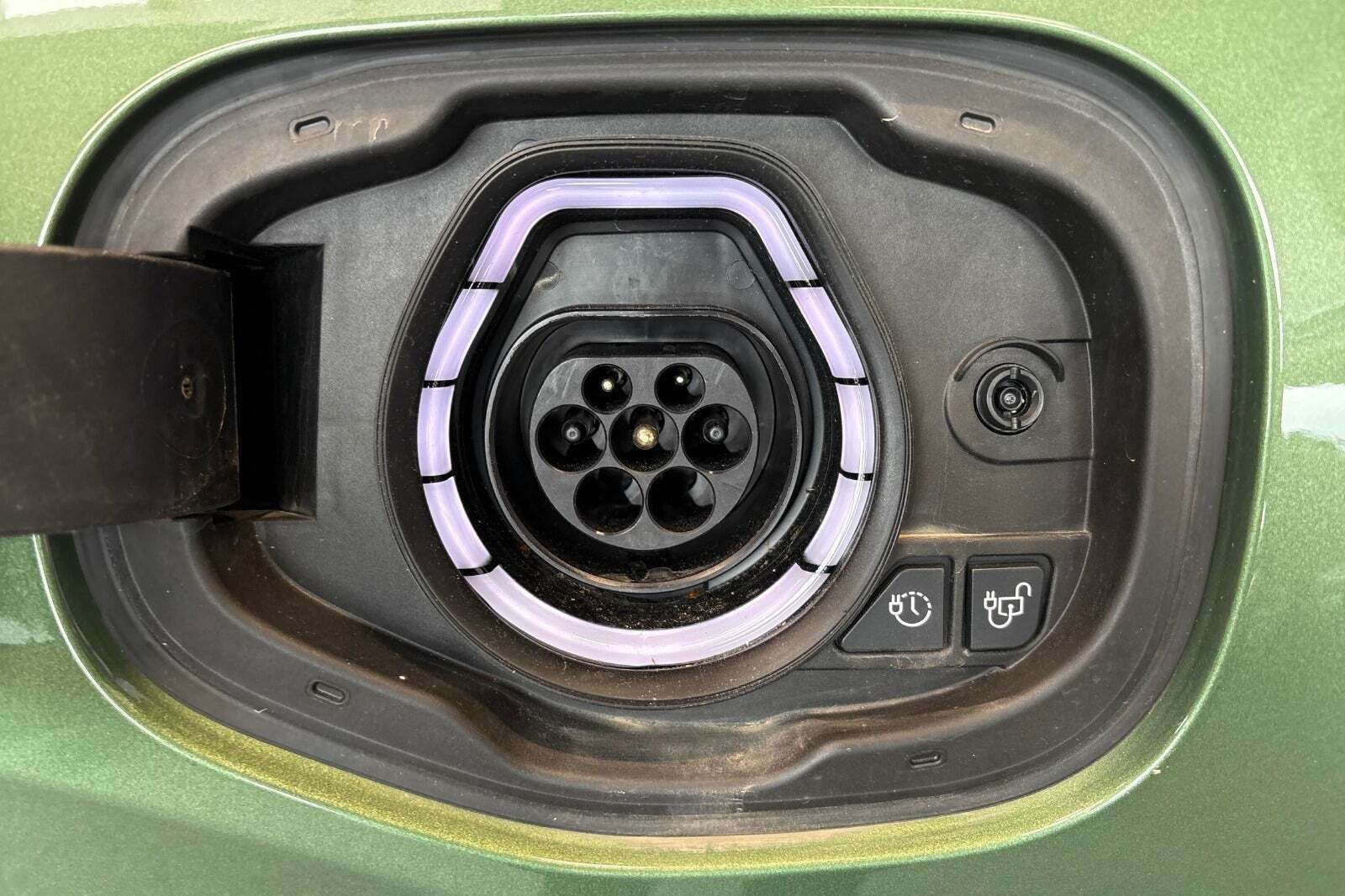 Grøn Ford Kuga fra 2024