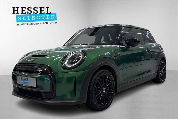 Grøn Mini Cooper SE fra 2021 set udefra