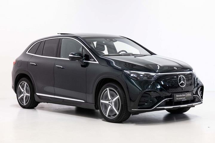 Grøn Mercedes EQE350 SUV fra 2025