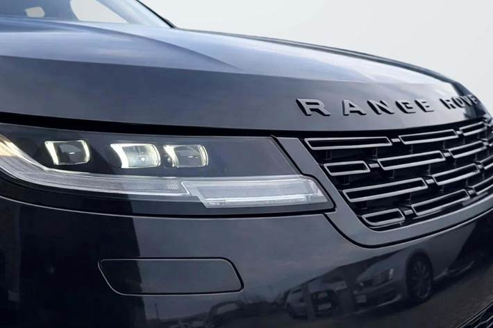 Sort Land Rover Range Rover sport fra 2023