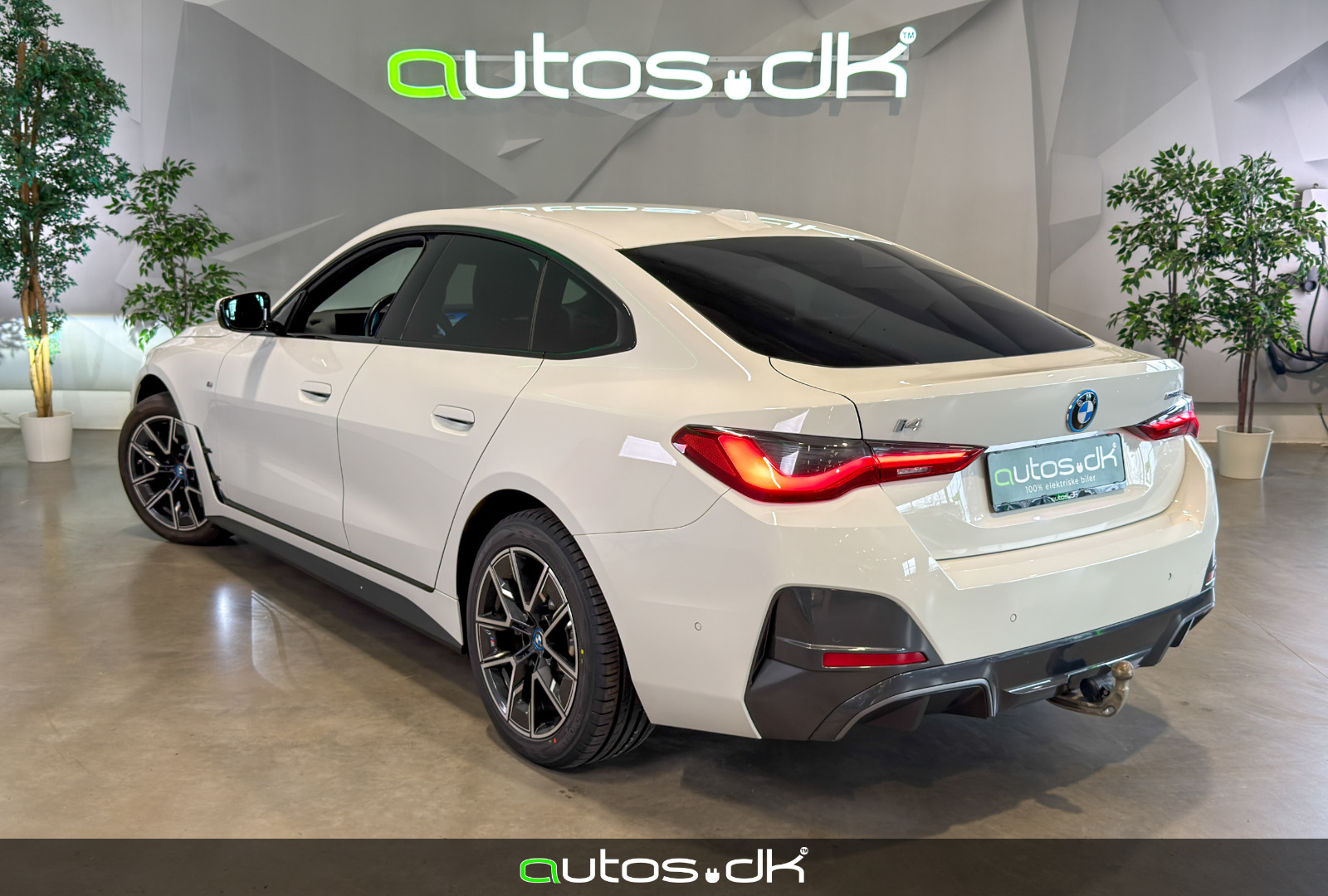 Hvid BMW i4 fra 2023
