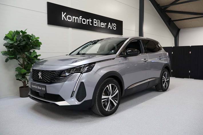 Sølv Peugeot 3008 fra 2022