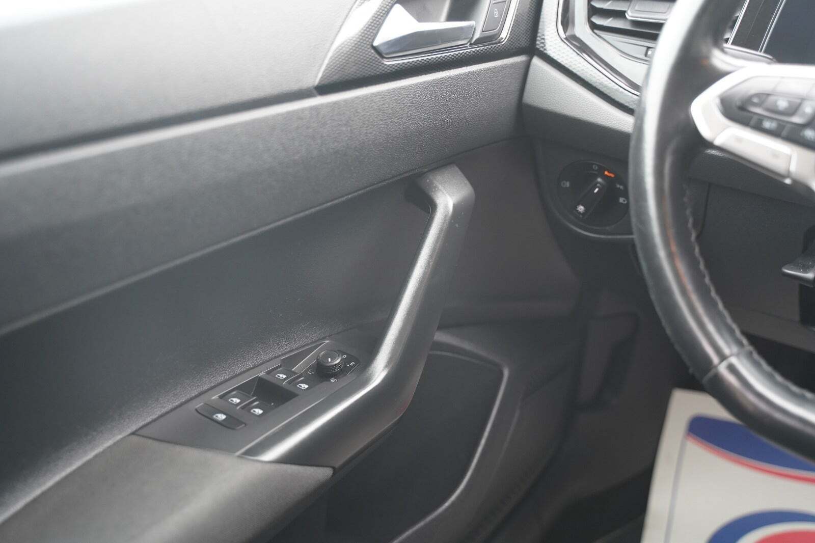 Sort VW Polo fra 2022