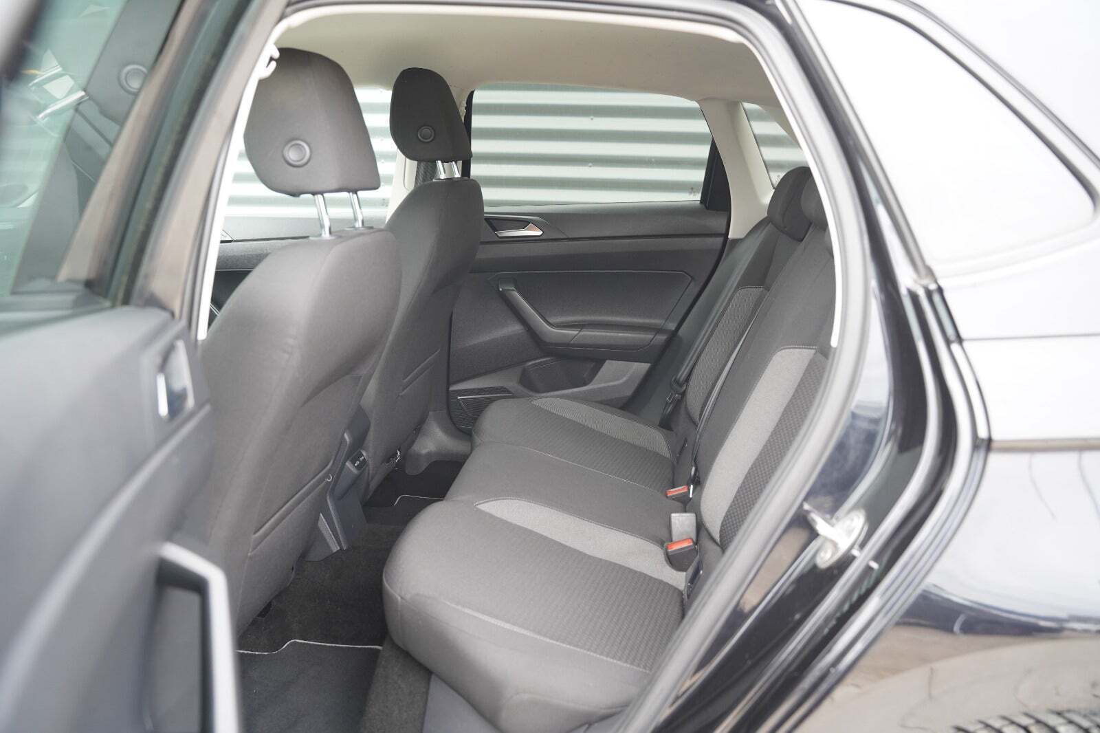 Sort VW Polo fra 2022