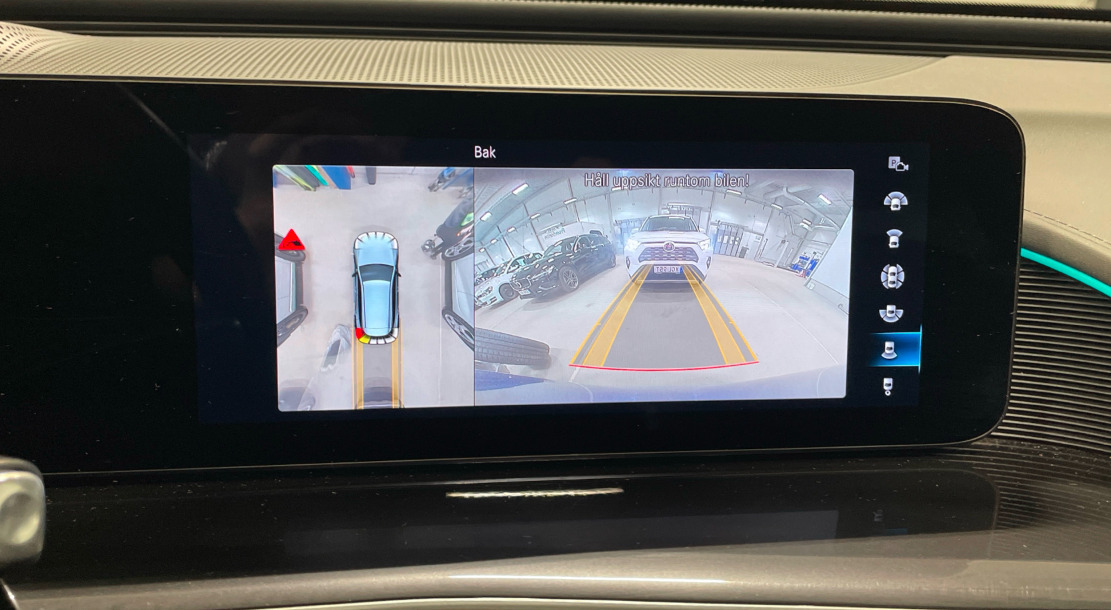 Blå Mercedes EQC400 fra 2022