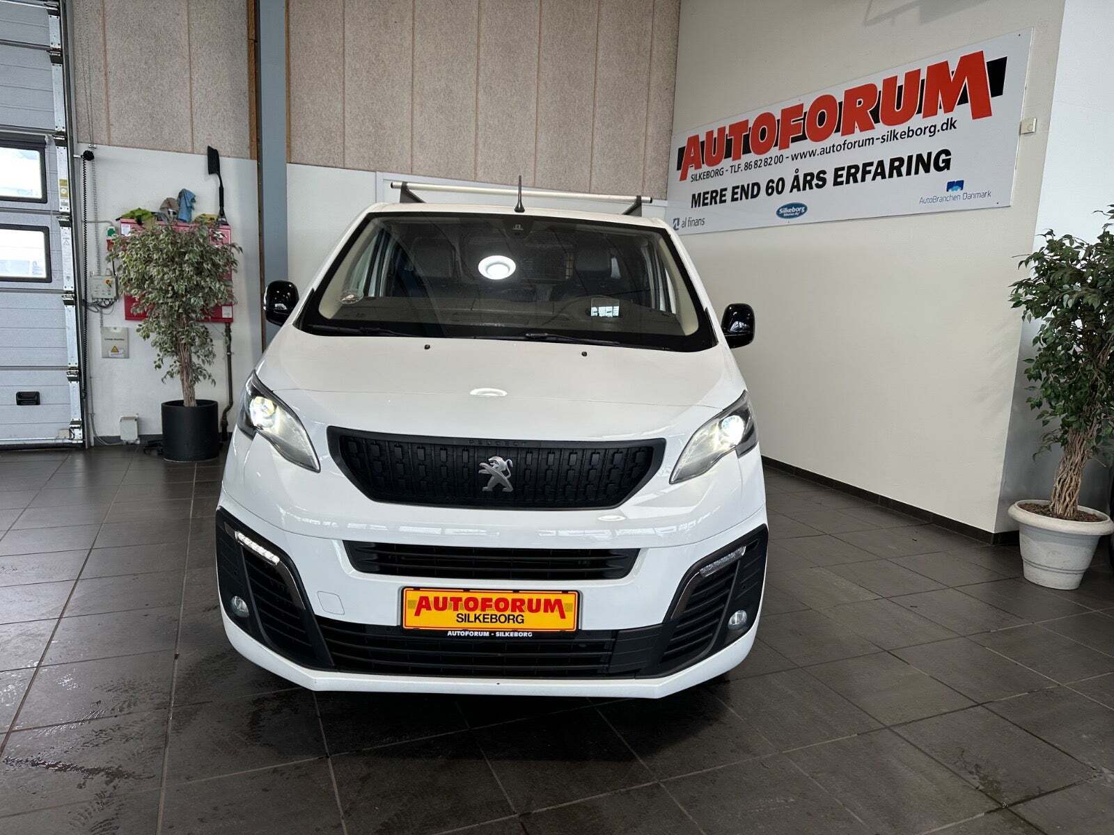 Peugeot Expert 2,0 BlueHDi 177 L3 Ultimate EAT8 Van