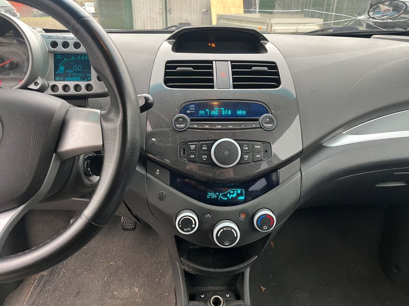 Hvid Chevrolet Spark fra 2011