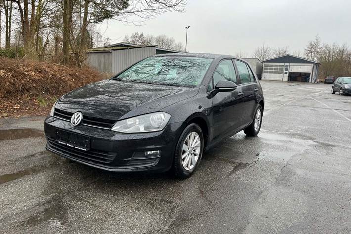 Sort VW Golf VII fra 2014