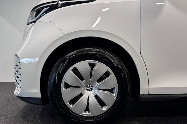 Hvid VW ID.Buzz fra 2025