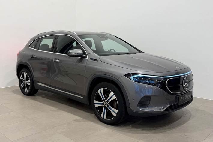 Grå Mercedes EQA250 fra 2021
