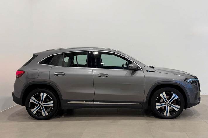 Grå Mercedes EQA250 fra 2021