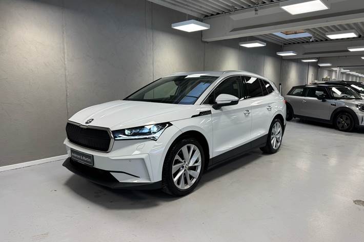 Hvid Skoda Enyaq fra 2021