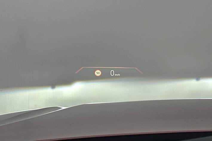 Rød BMW i4 fra 2023