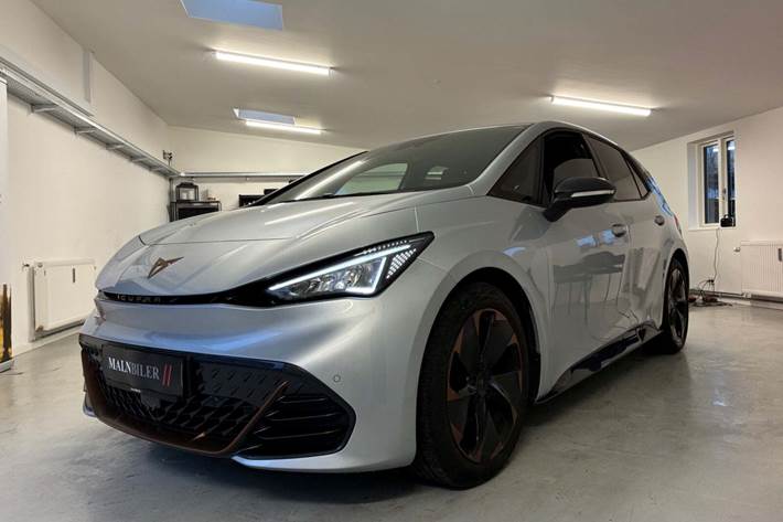 Sølv Cupra Born fra 2022