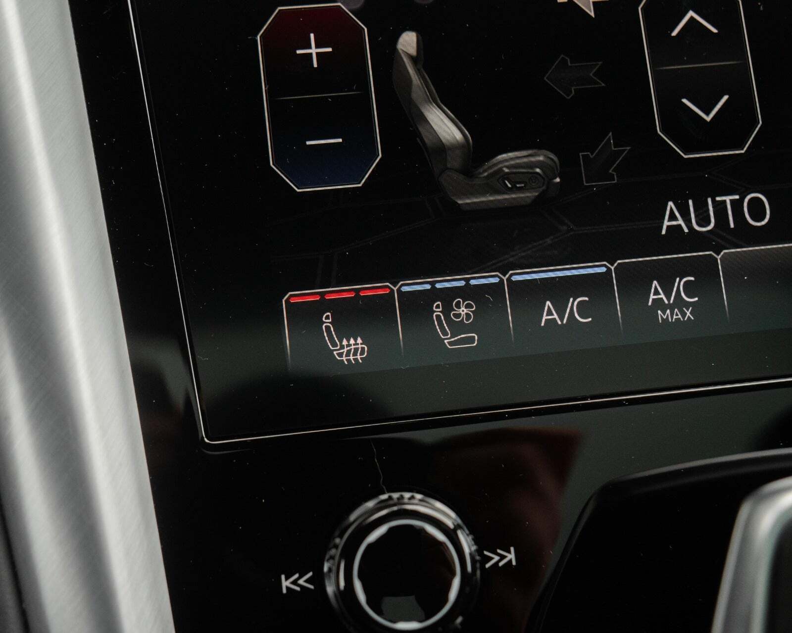 Sølv Lamborghini Urus fra 2019