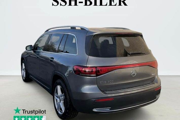 Grå Mercedes EQB300 fra 2022