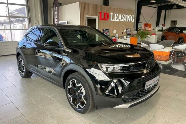 Sort Opel Mokka-e fra 2023