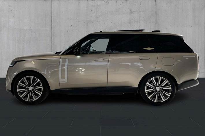 Orange Land Rover Range Rover fra 2025