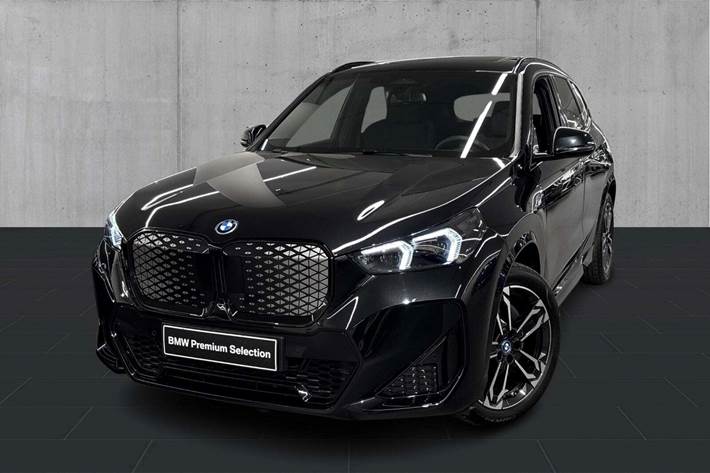 Sort BMW iX1 fra 2025