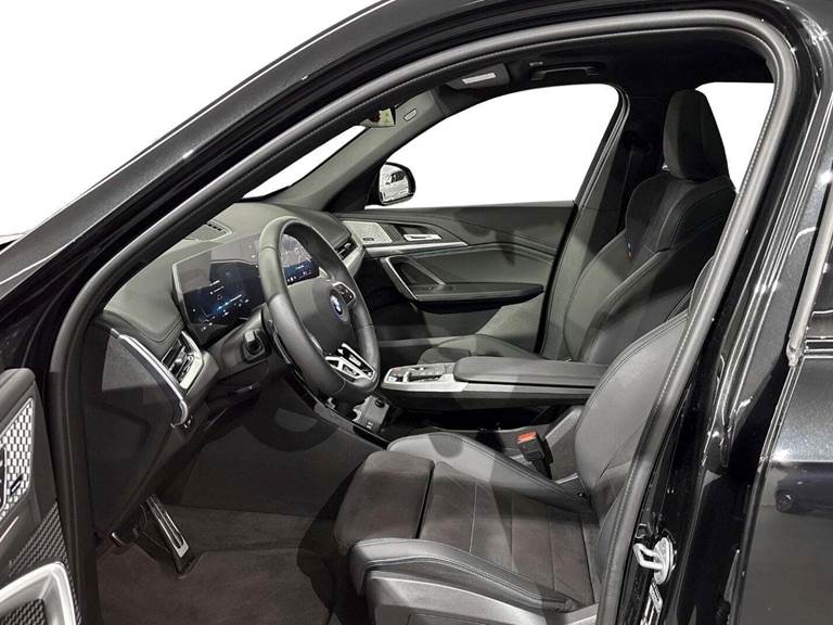 BMW iX1 eDrive20 M-Sport Pro