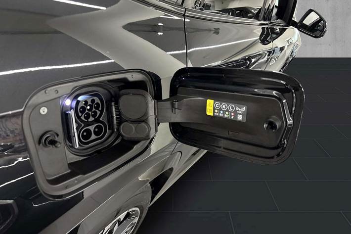 Sort BMW iX1 fra 2025