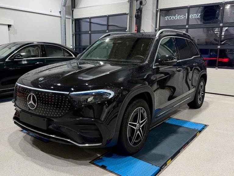 Mercedes EQB250+ AMG Line