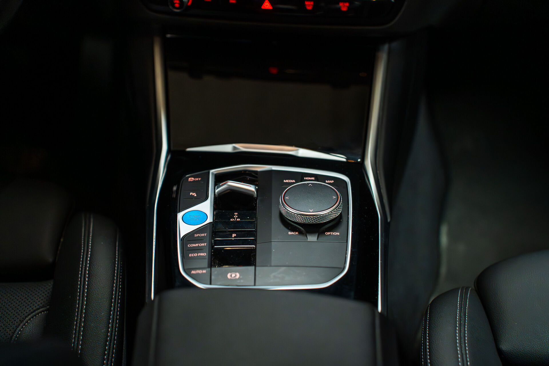 Hvid BMW i4 fra 2023