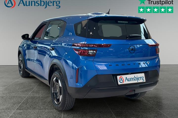 Blå Opel Frontera fra 2025 set udefra