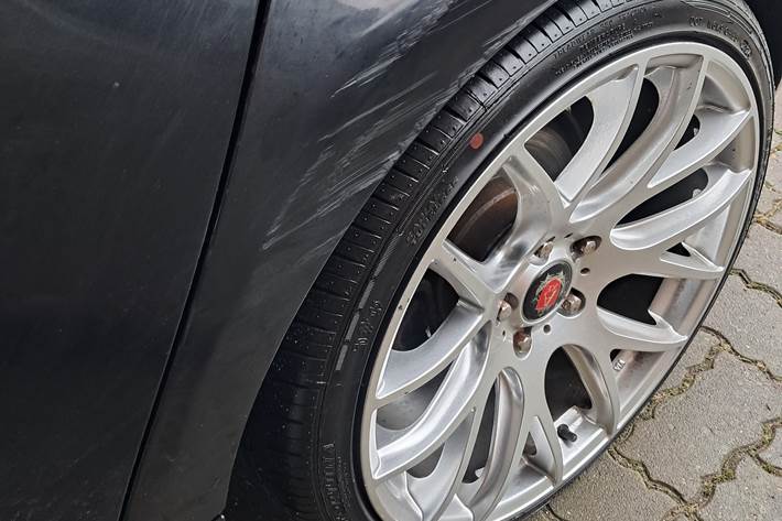 Sort BMW 116i fra 2007