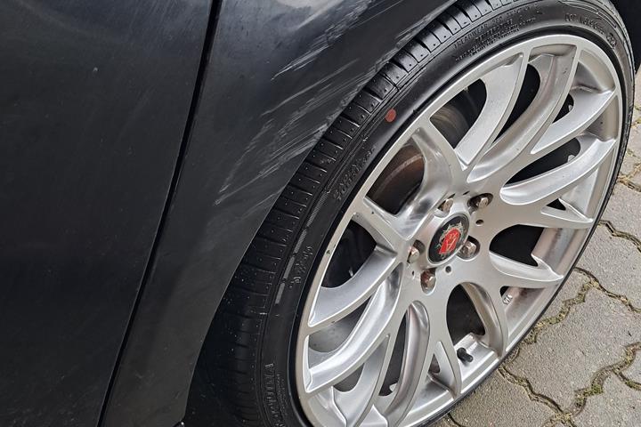 Sort BMW 116i fra 2007