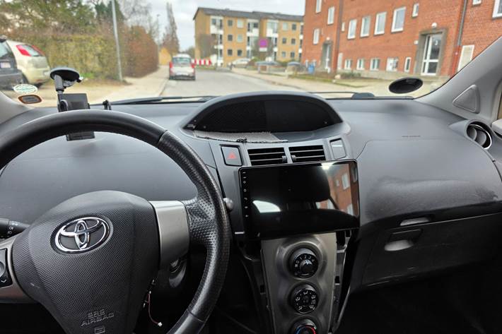 undefined Toyota Yaris fra 2011