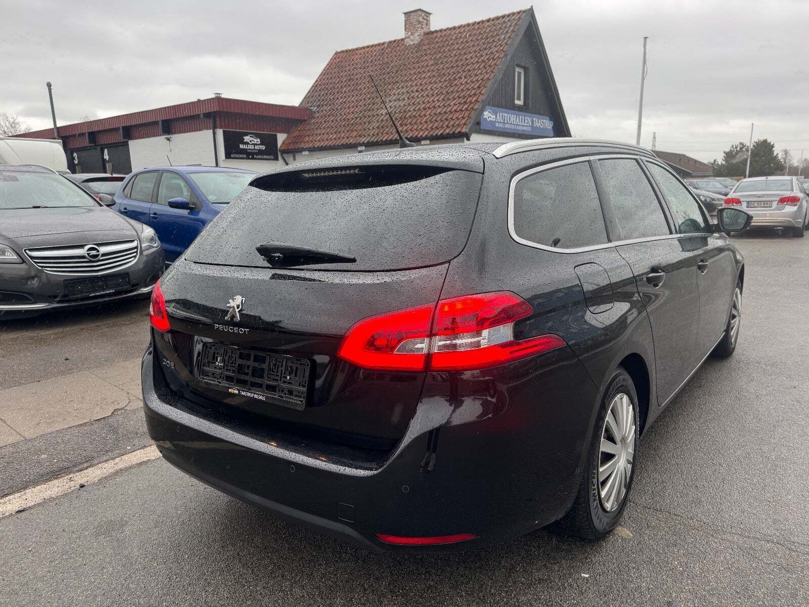 Peugeot 308 1,2 e-THP 130 Allure Sky SW