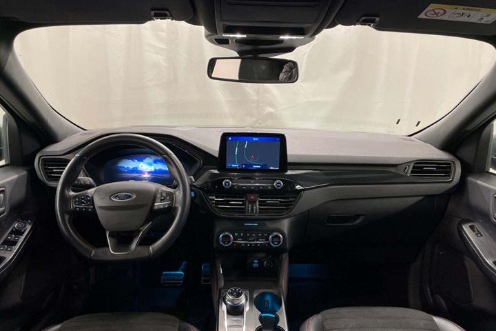 Grå Ford Kuga fra 2020