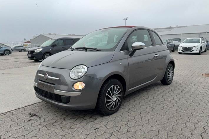 Grå Fiat 500C fra 2015