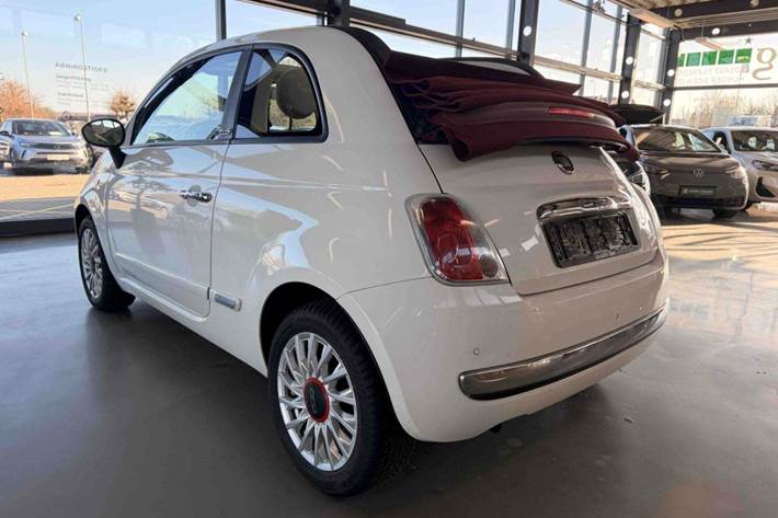 Hvid Fiat 500C fra 2013