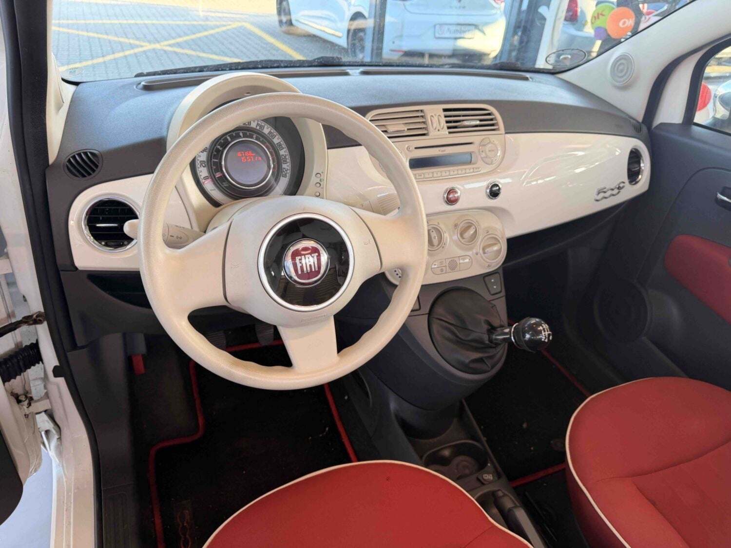 Hvid Fiat 500C fra 2013