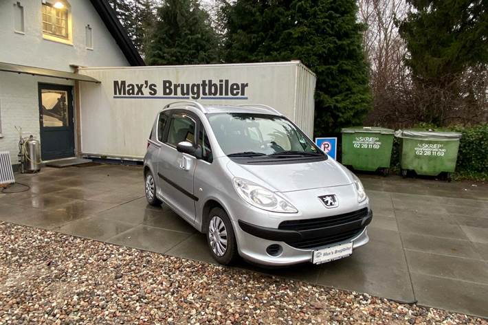 undefined Peugeot 1007 fra 2006 set udefra