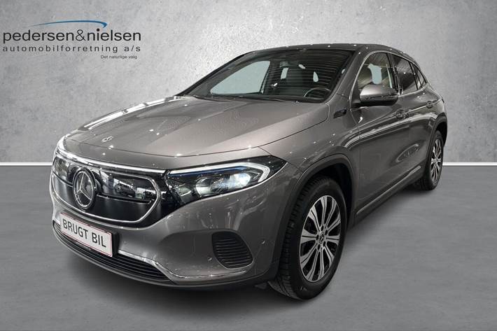 Grå Mercedes EQA 250+ fra 2022 set udefra