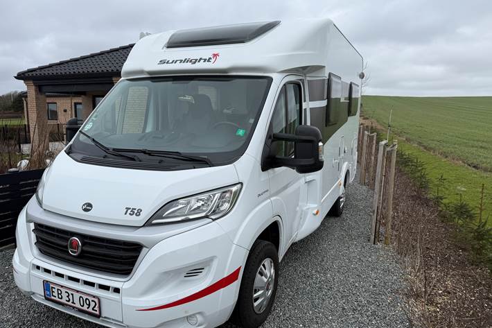 Hvid Fiat Ducato fra 2019