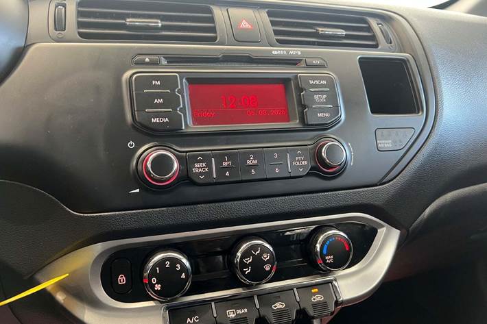 undefined Kia Rio fra 2014