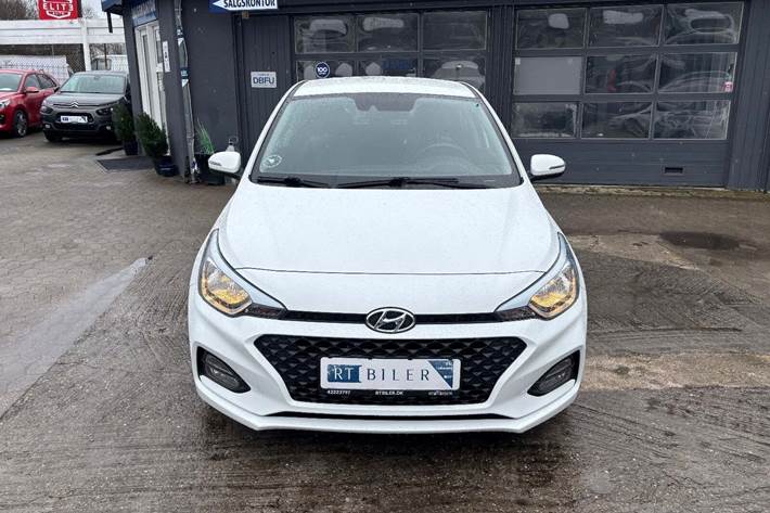 Hvid Hyundai i20 fra 2019