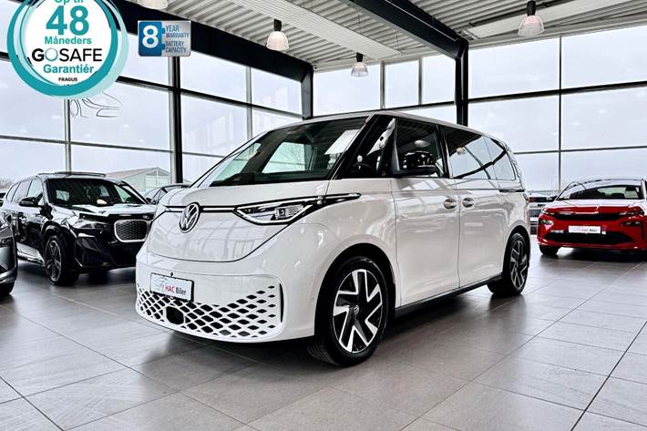 Hvid VW ID.Buzz fra 2024 set udefra