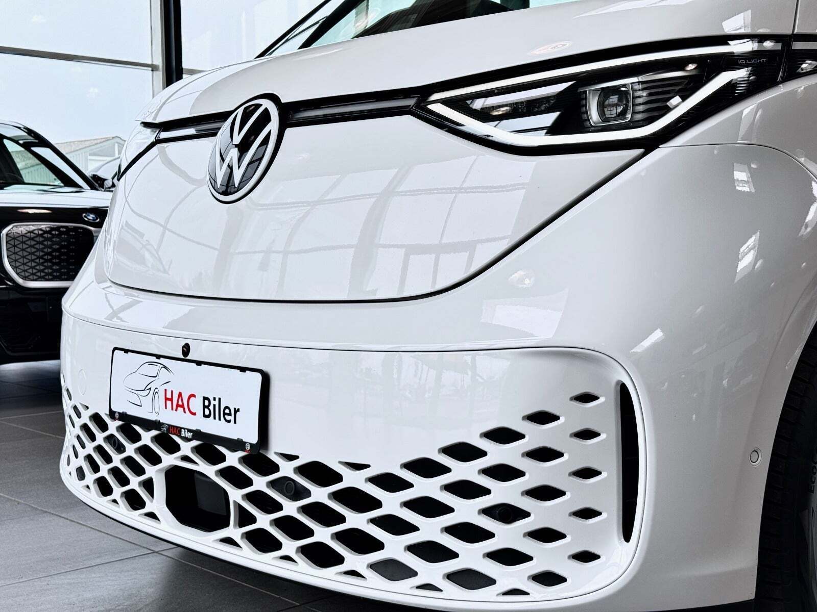 Hvid VW ID.Buzz fra 2024