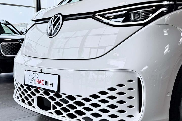 Hvid VW ID.Buzz fra 2024