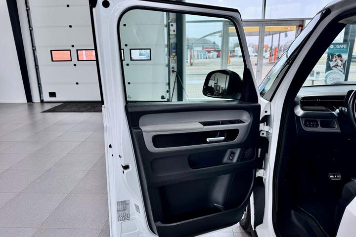 Hvid VW ID.Buzz fra 2024