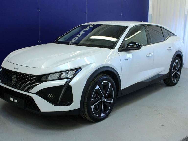 Peugeot 408 1,6 Hybrid Allure Pack EAT8